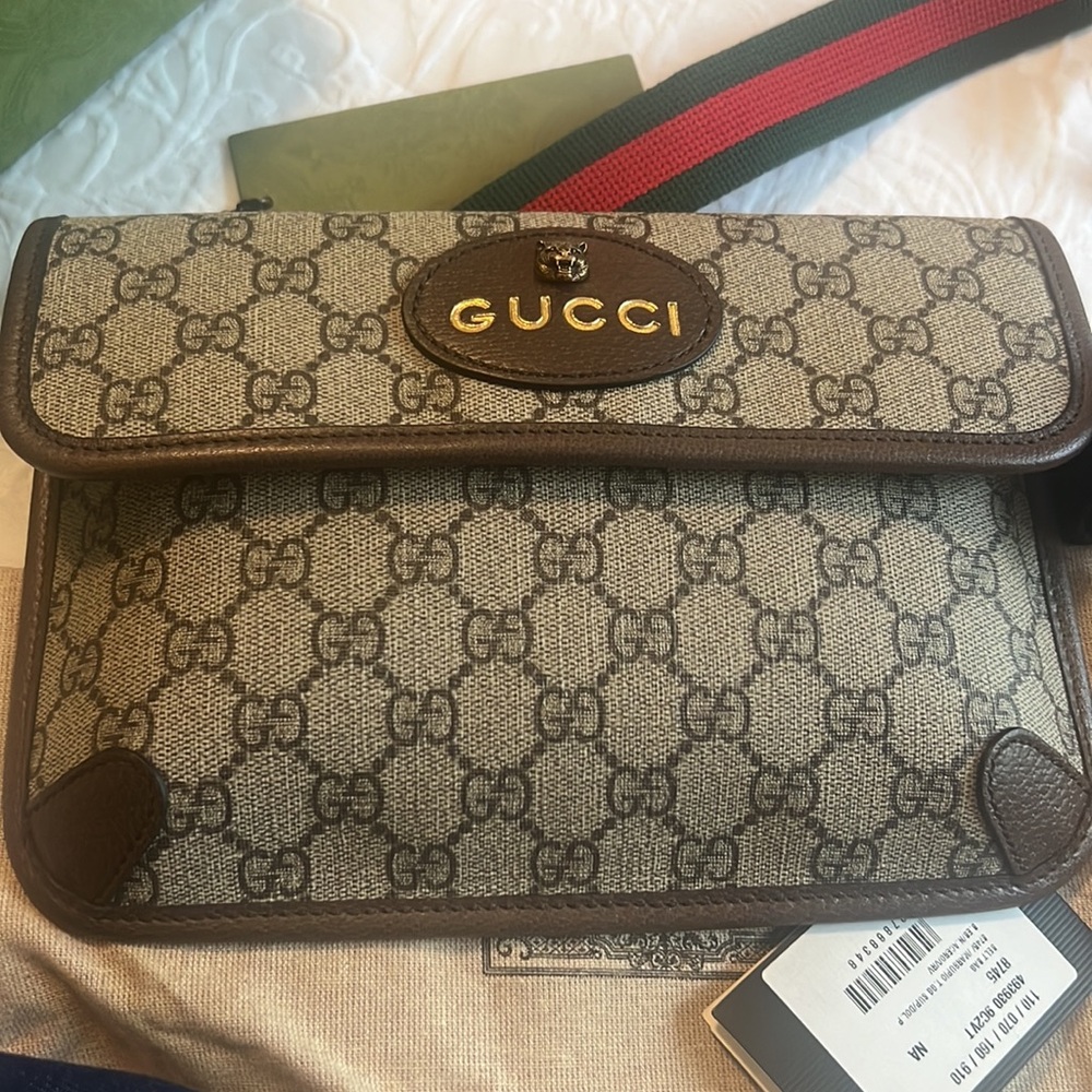 Authentic NEW GUCCI SUPREME belt pouch bag